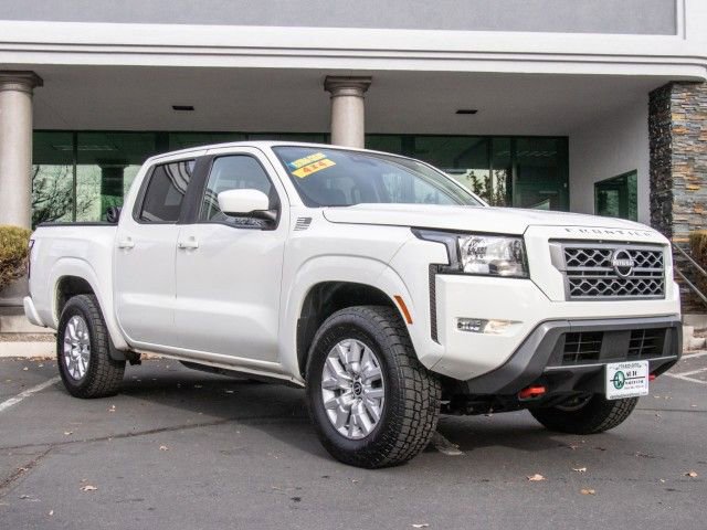Used 2022 Nissan Frontier SV image 1