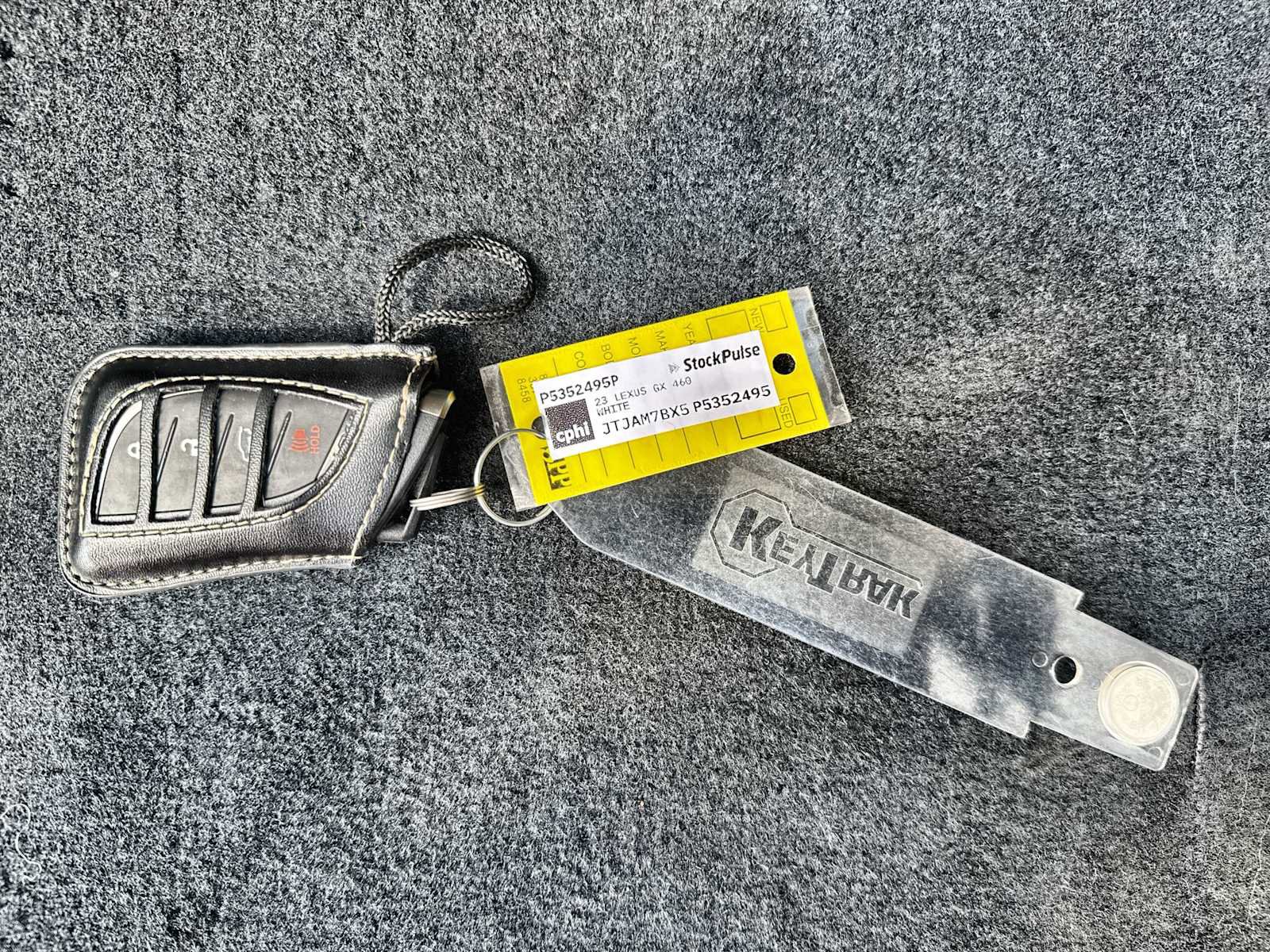 Used 2023 Lexus GX 460 Premium w/ Premium Package image 26