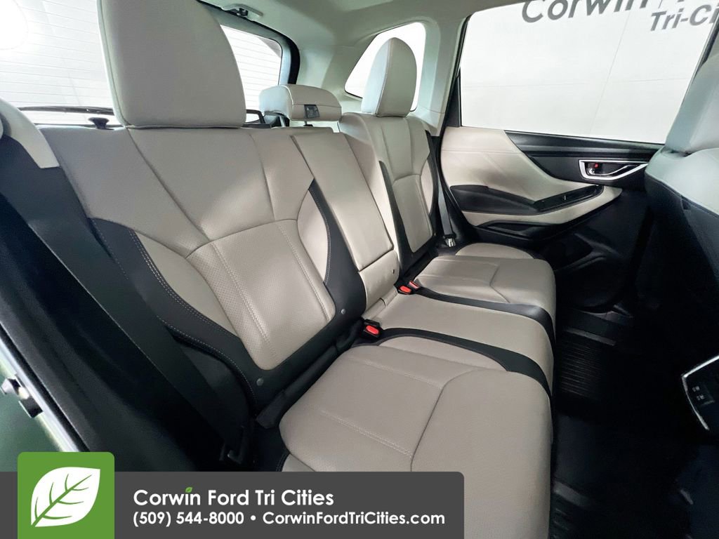 Used 2023 Subaru Forester Limited AWD/4WD image 17