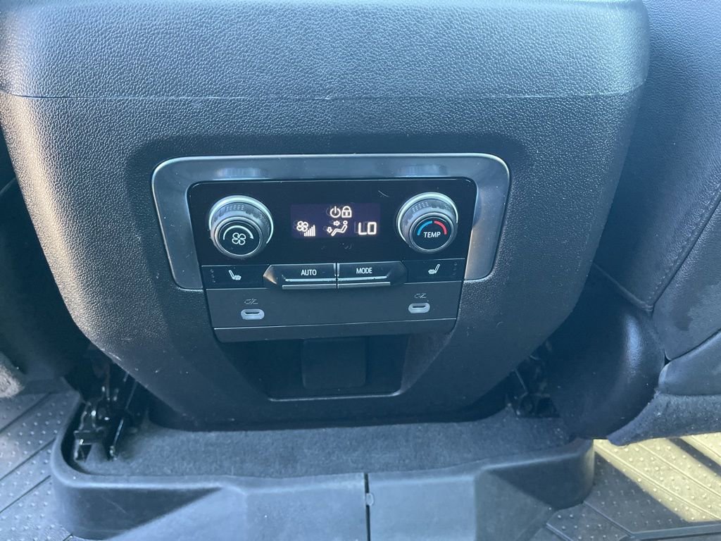 Certified 2024 Chevrolet Suburban RST w/ Luxury Package image 19