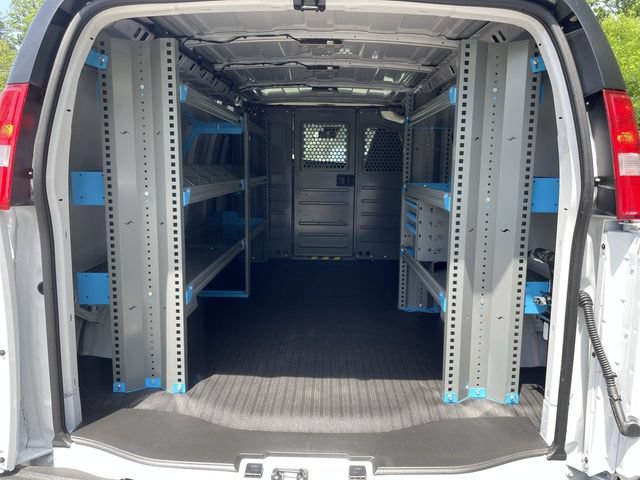 New 2026 Chevrolet Express 2500 w/ Driver Convenience Package RWD image 25