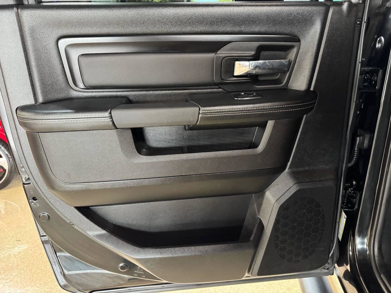 Used 2018 RAM 1500 Rebel w/ Luxury Group AWD/4WD image 14