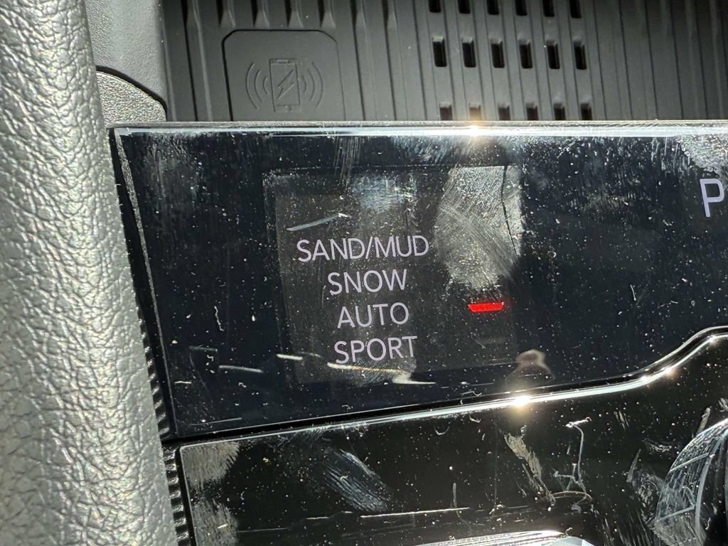 New 2027 Jeep Grand Cherokee Limited AWD/4WD image 29