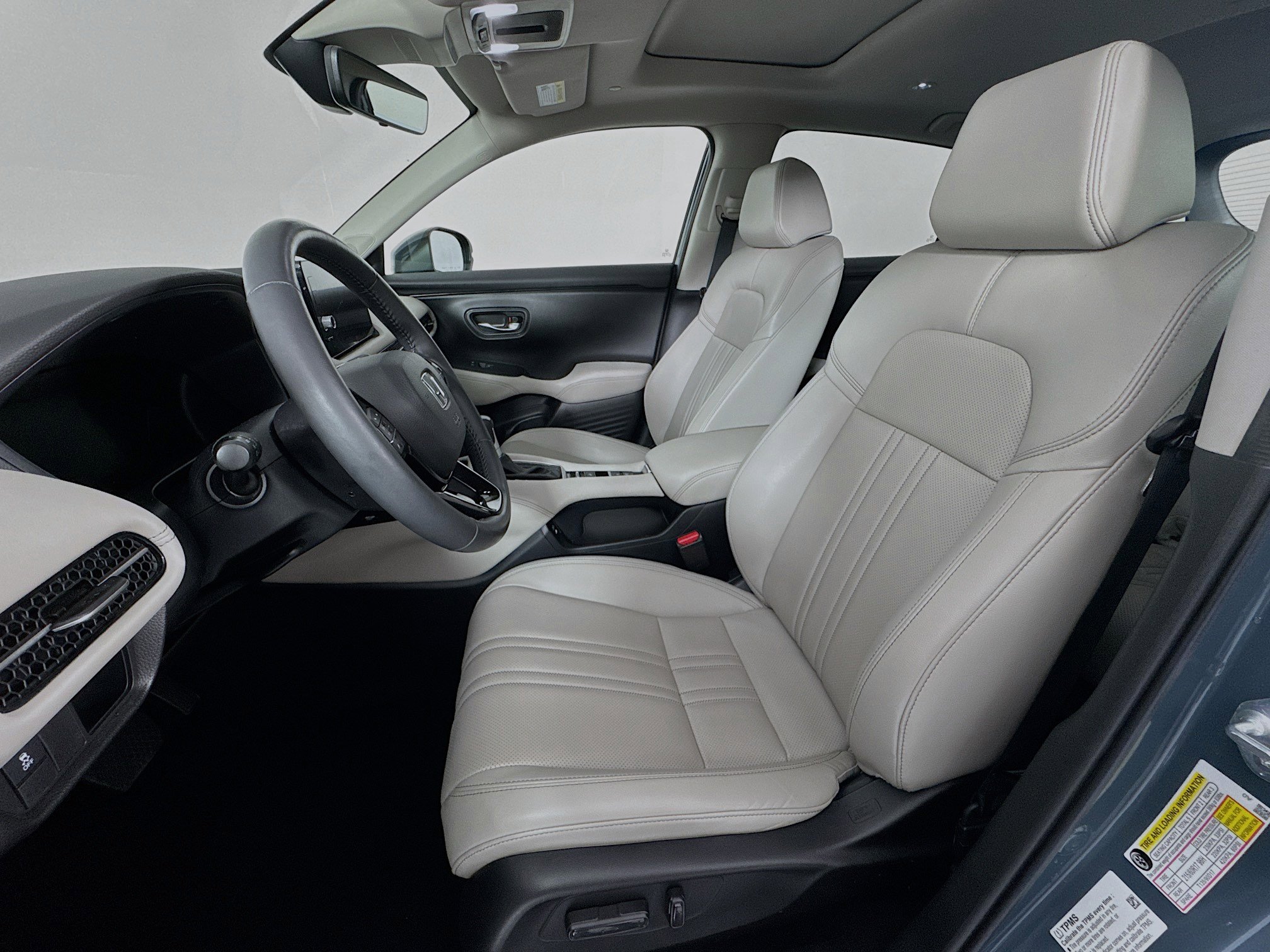 Certified 2024 Honda HR-V EX-L image 20