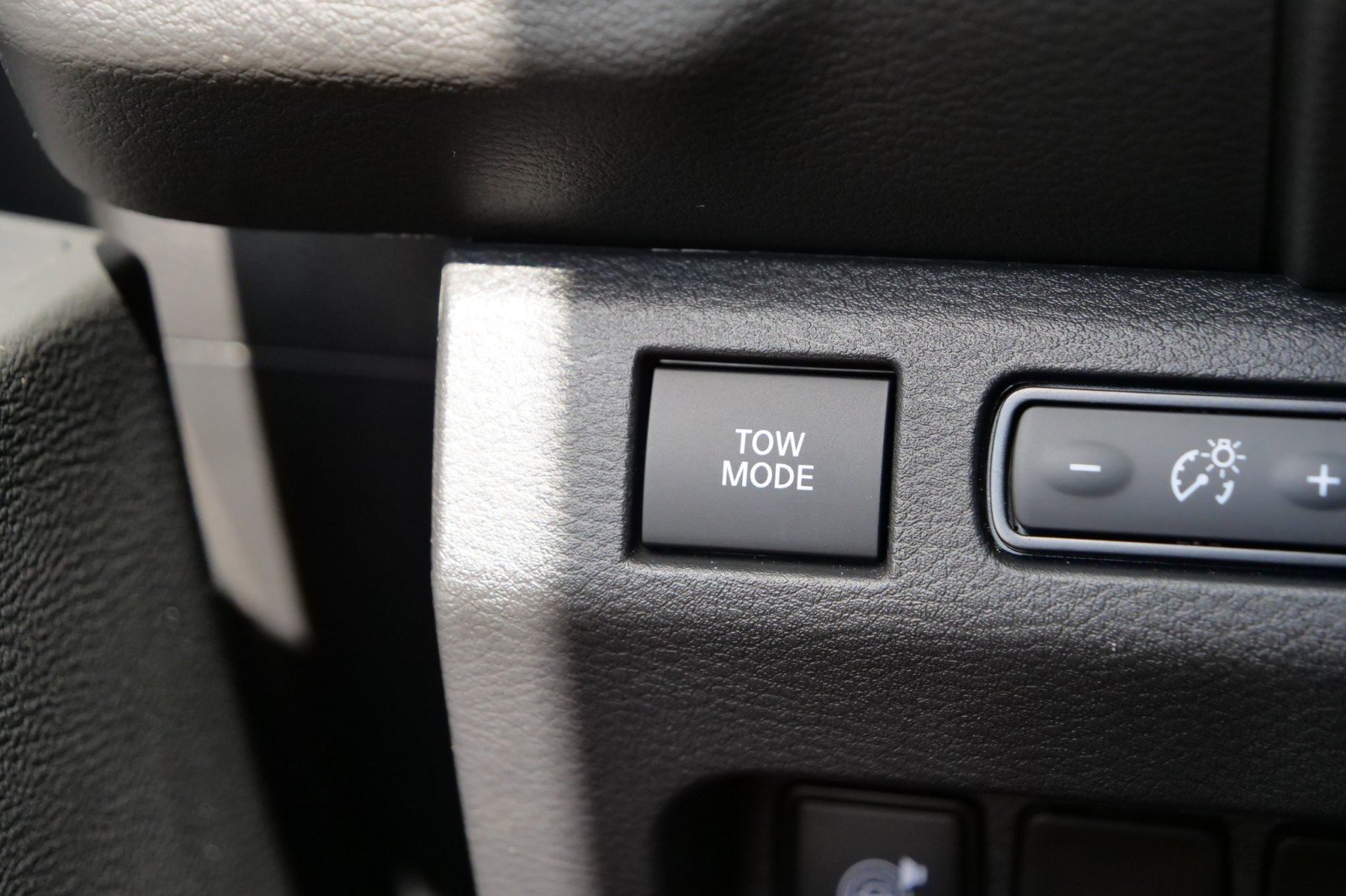 Used 2025 Nissan Frontier Pro-X RWD image 22