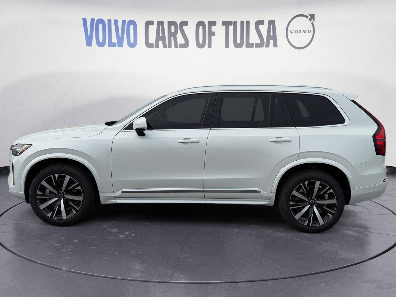 New 2026 Volvo XC90 B6 Core w/ Protection Package Premier AWD/4WD image 2