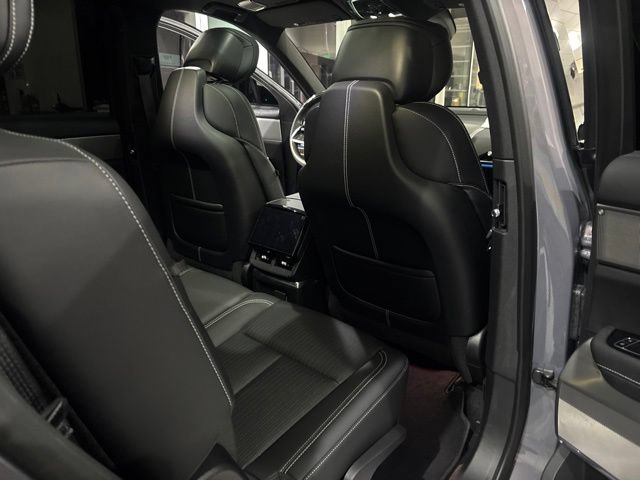 Used 2026 Cadillac Vistiq Luxury AWD/4WD image 33