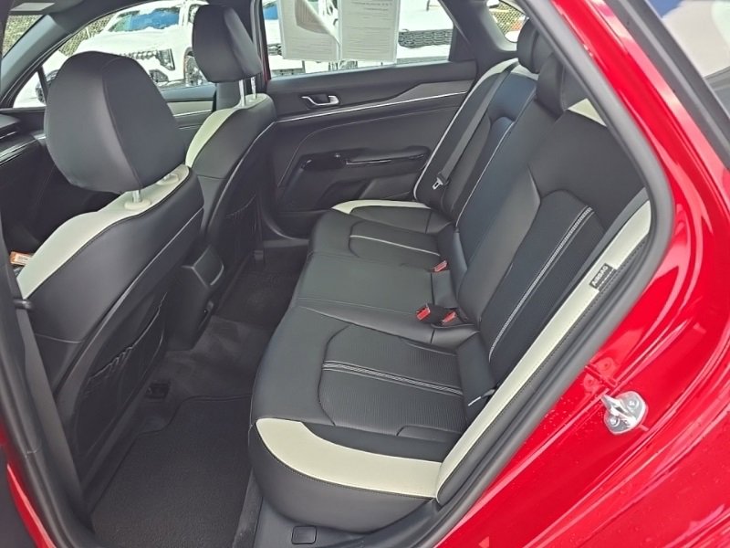 Certified 2025 Kia K5 GT-Line image 27