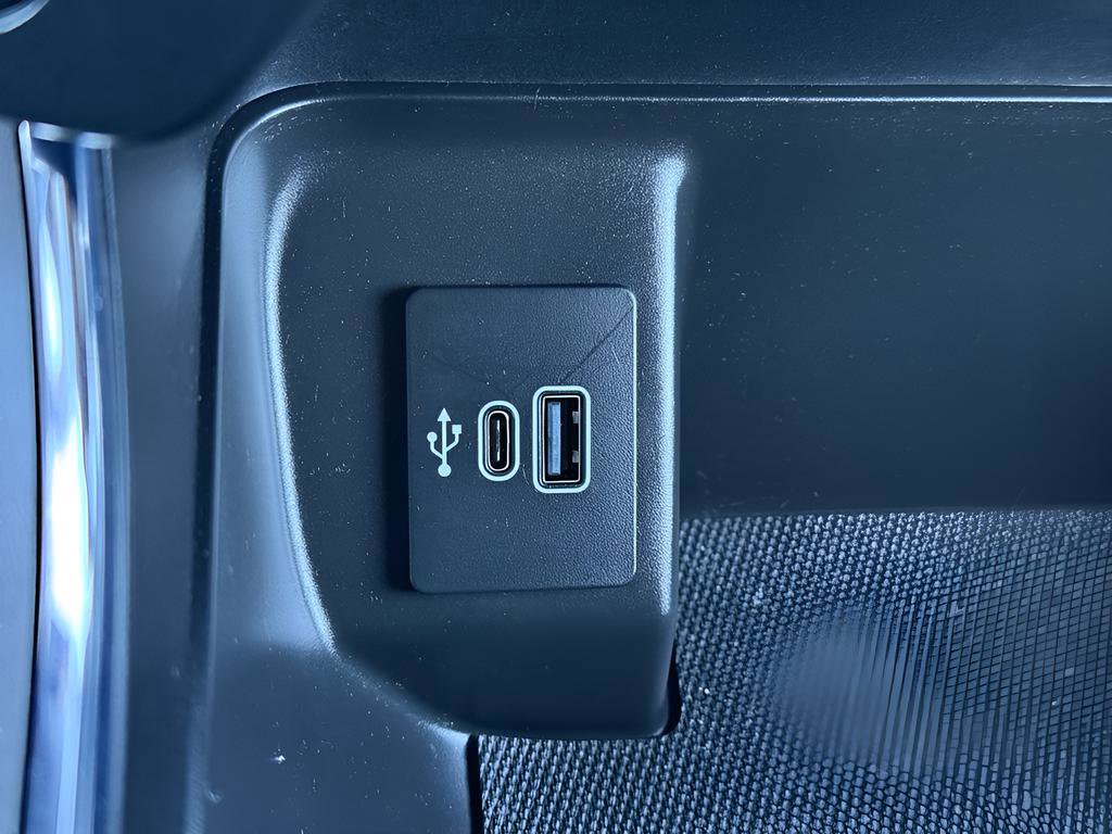 Used 2025 Ford F150 XLT w/ Equipment Group 301A Standard AWD/4WD image 9