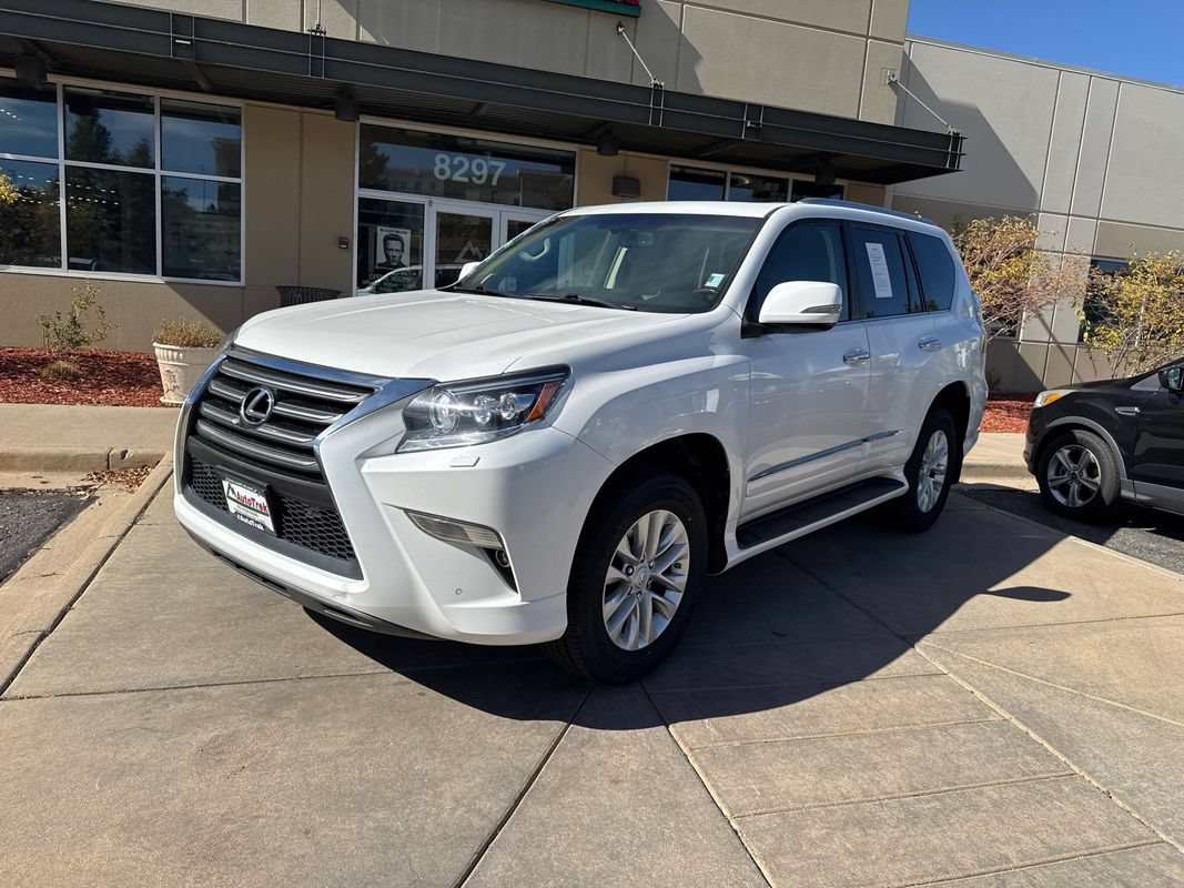 Used 2018 Lexus GX 460 Premium w/ Premium Package AWD/4WD image 2