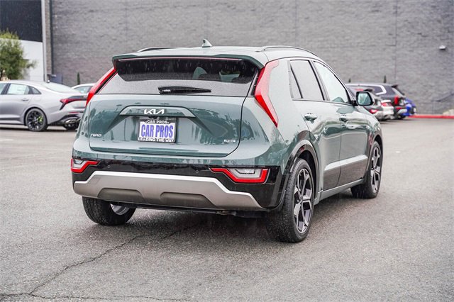 Certified 2023 Kia Niro SX Touring image 7