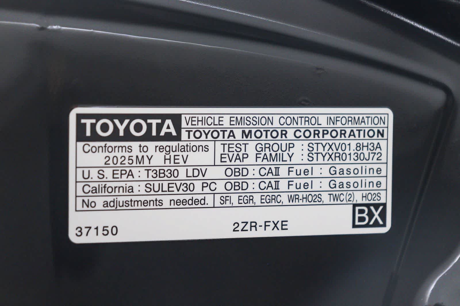 Certified 2025 Toyota Corolla LE FWD image 29