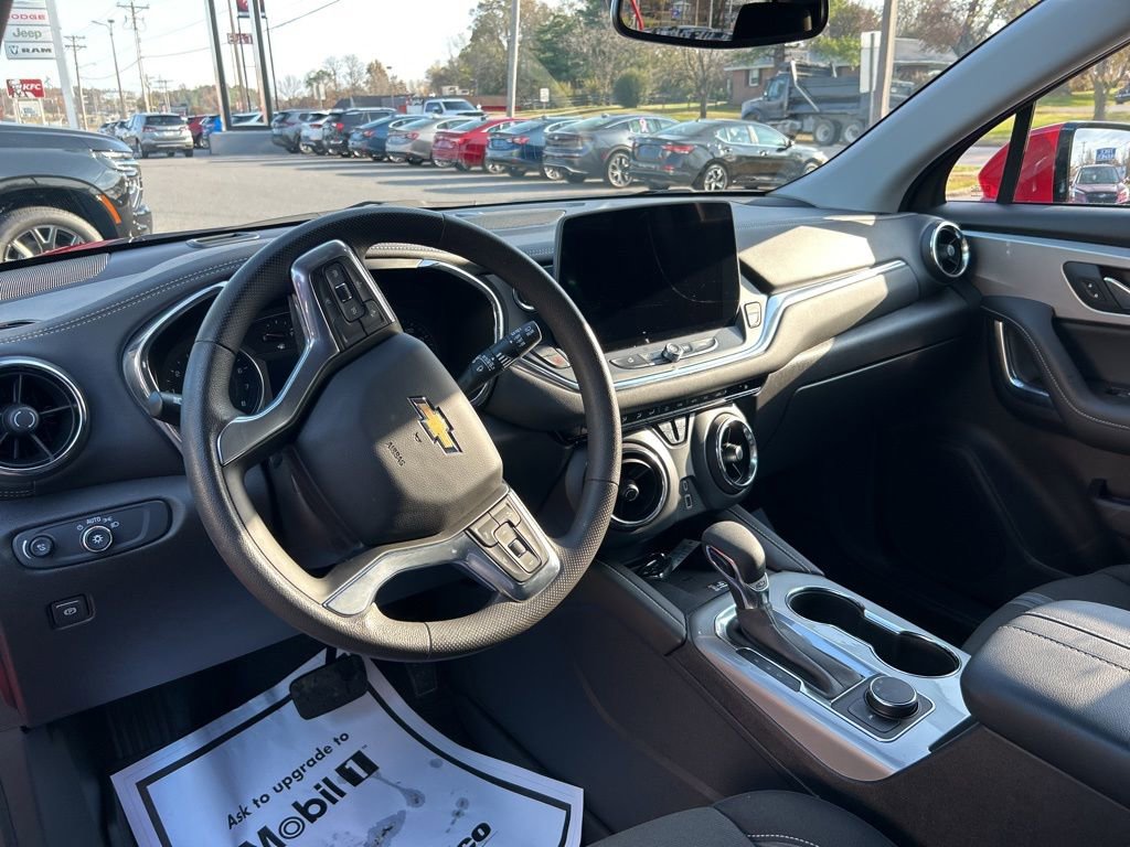 Used 2024 Chevrolet Blazer LT w/ Convenience Package image 26