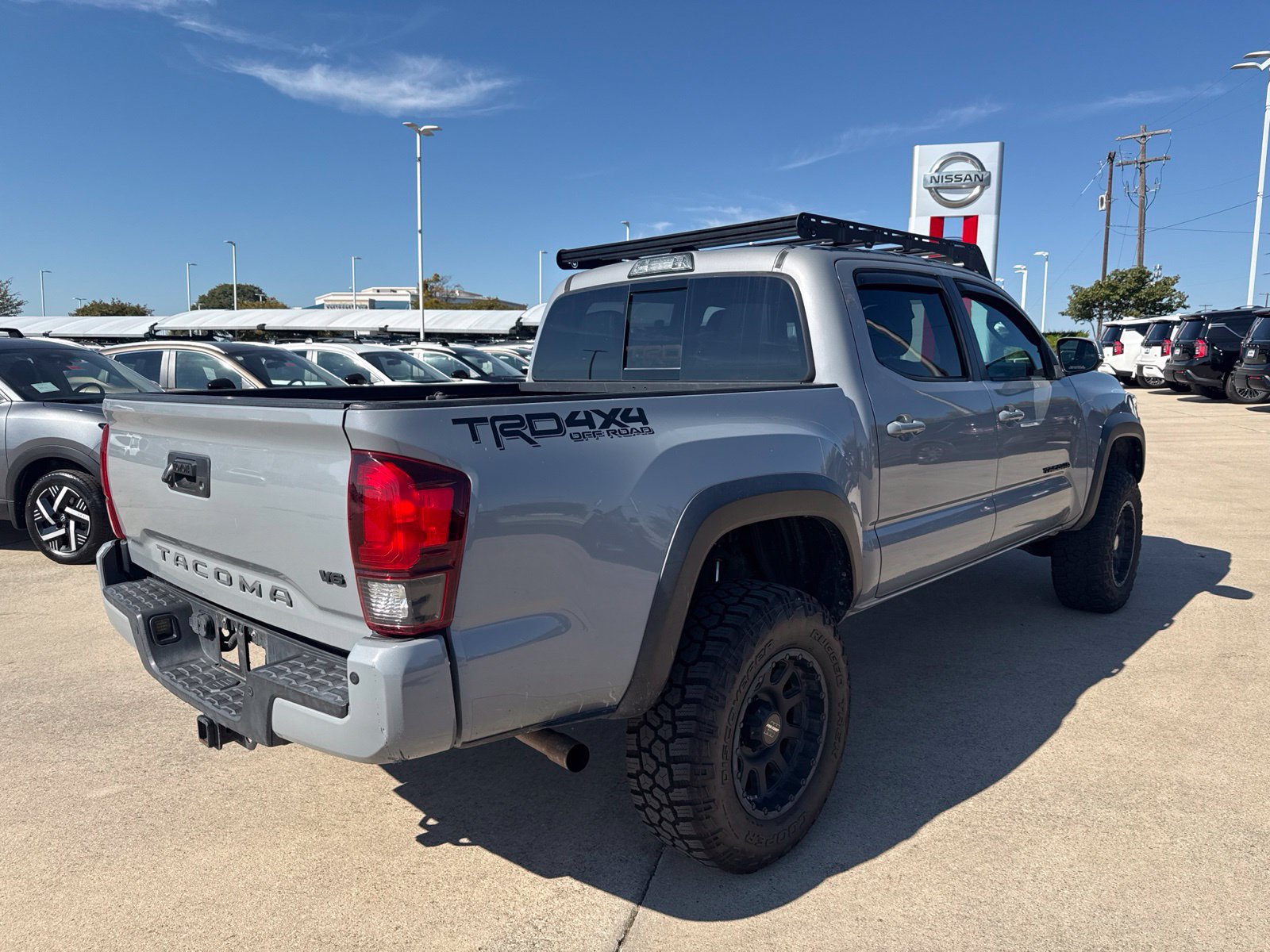 Used 2019 Toyota Tacoma TRD Off-Road AWD/4WD image 5