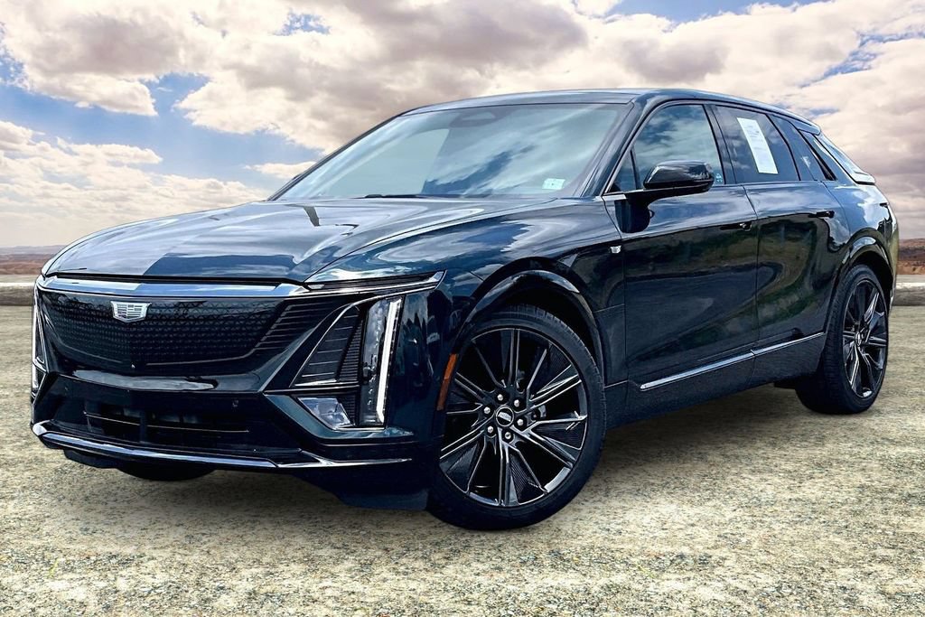 Used 2024 Cadillac Lyriq Sport w/ Nappa Leather Package AWD/4WD image 3