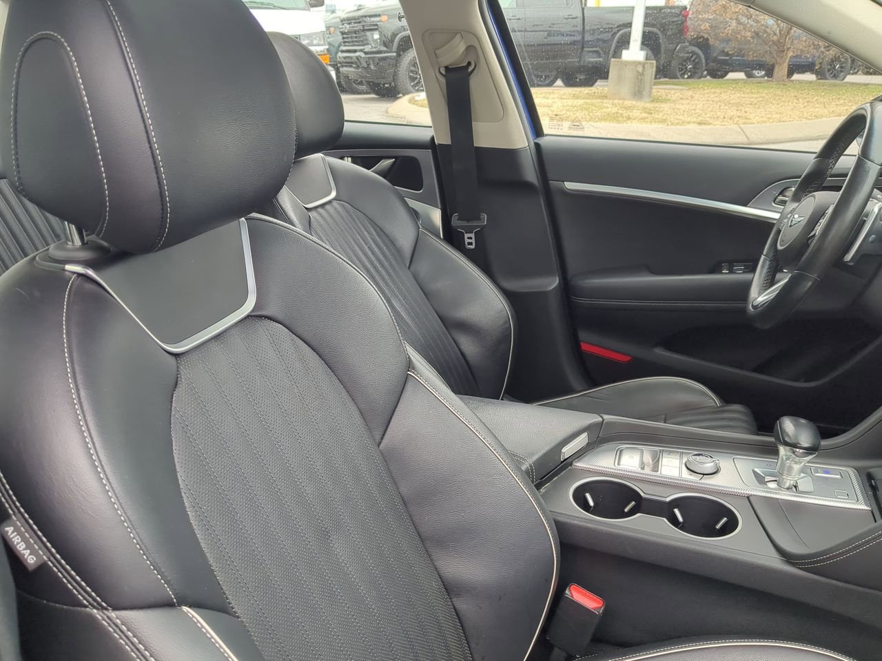 Used 2022 Genesis G70 2.0T w/ Prestige Package image 28