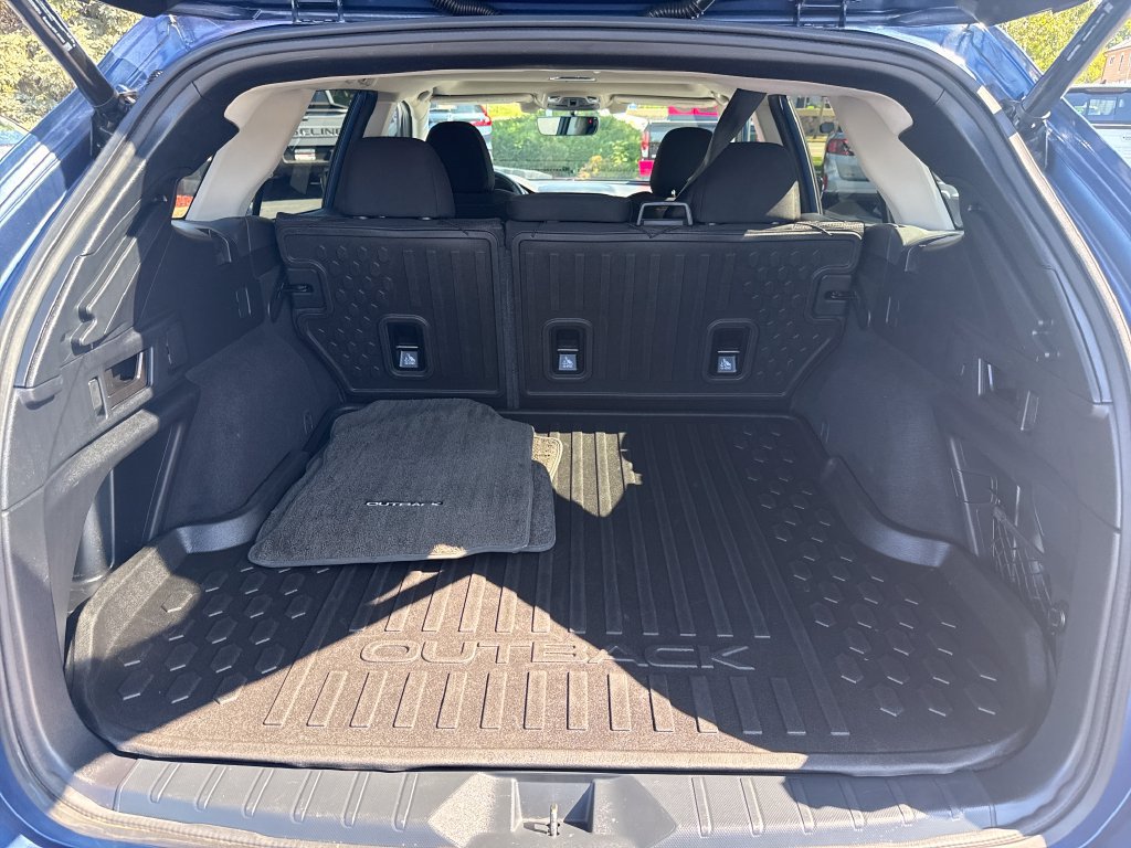 Used 2020 Subaru Outback Premium AWD/4WD image 39