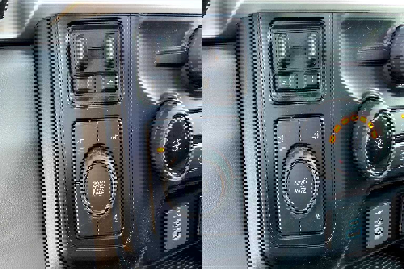 New 2025 Ford F450 XLT image 17