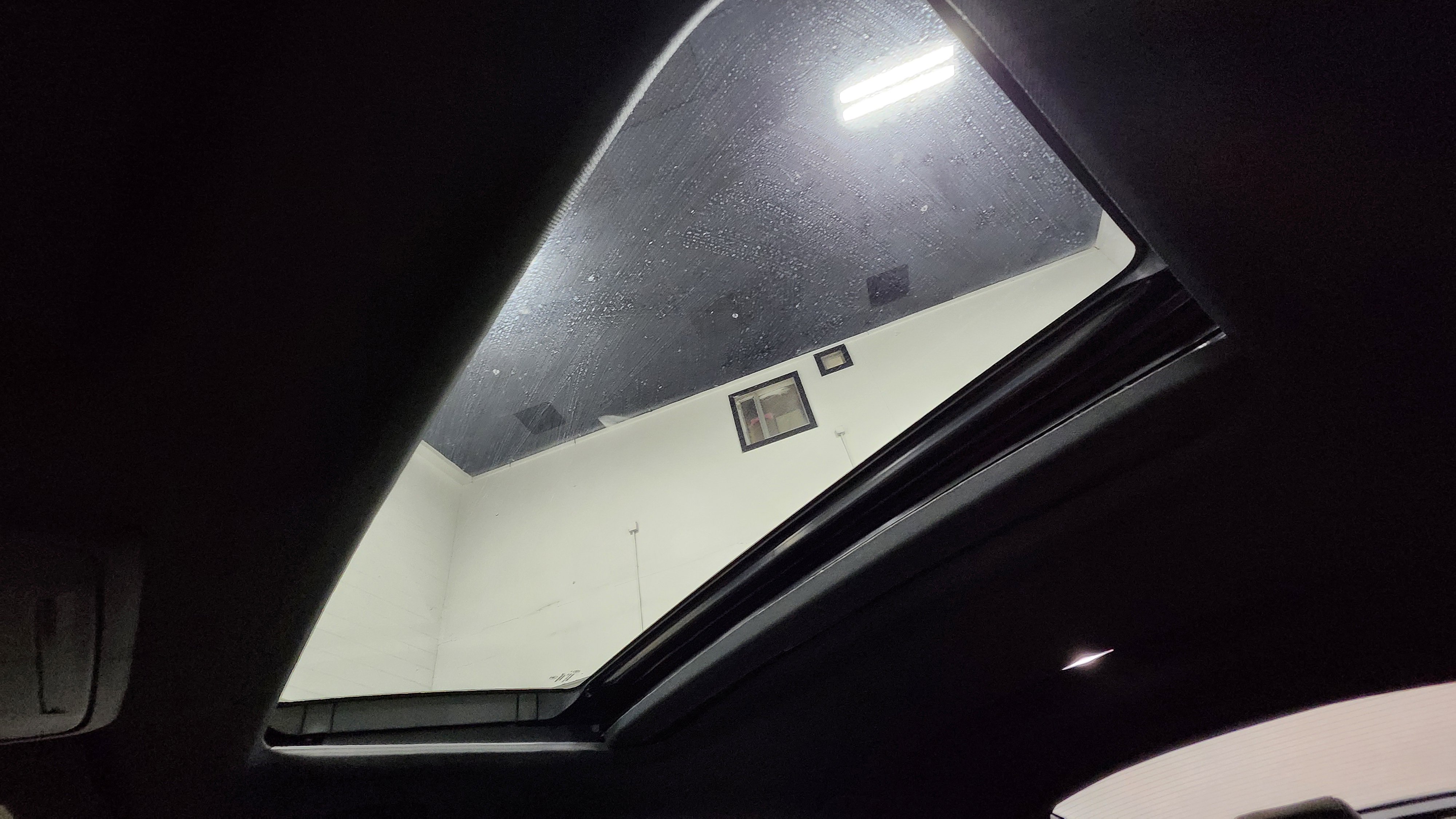 Used 2023 Acura Integra A-Spec image 2