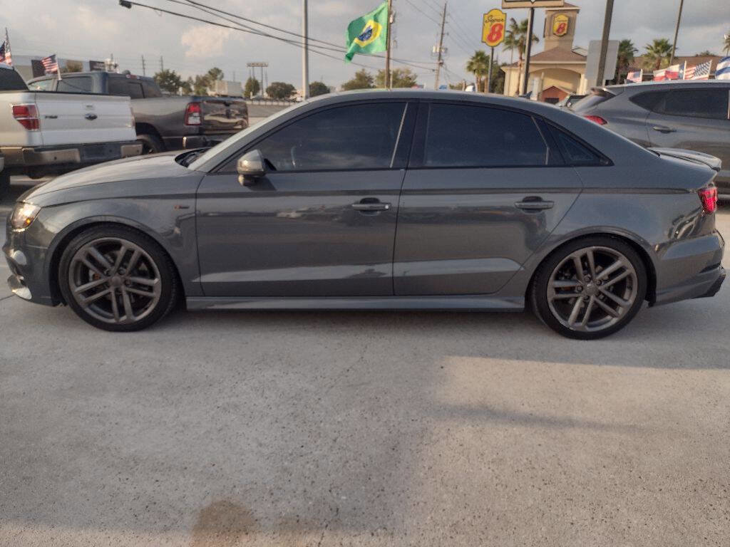 Used 2017 Audi A3 2.0T Premium Plus w/ Premium Plus Package image 4