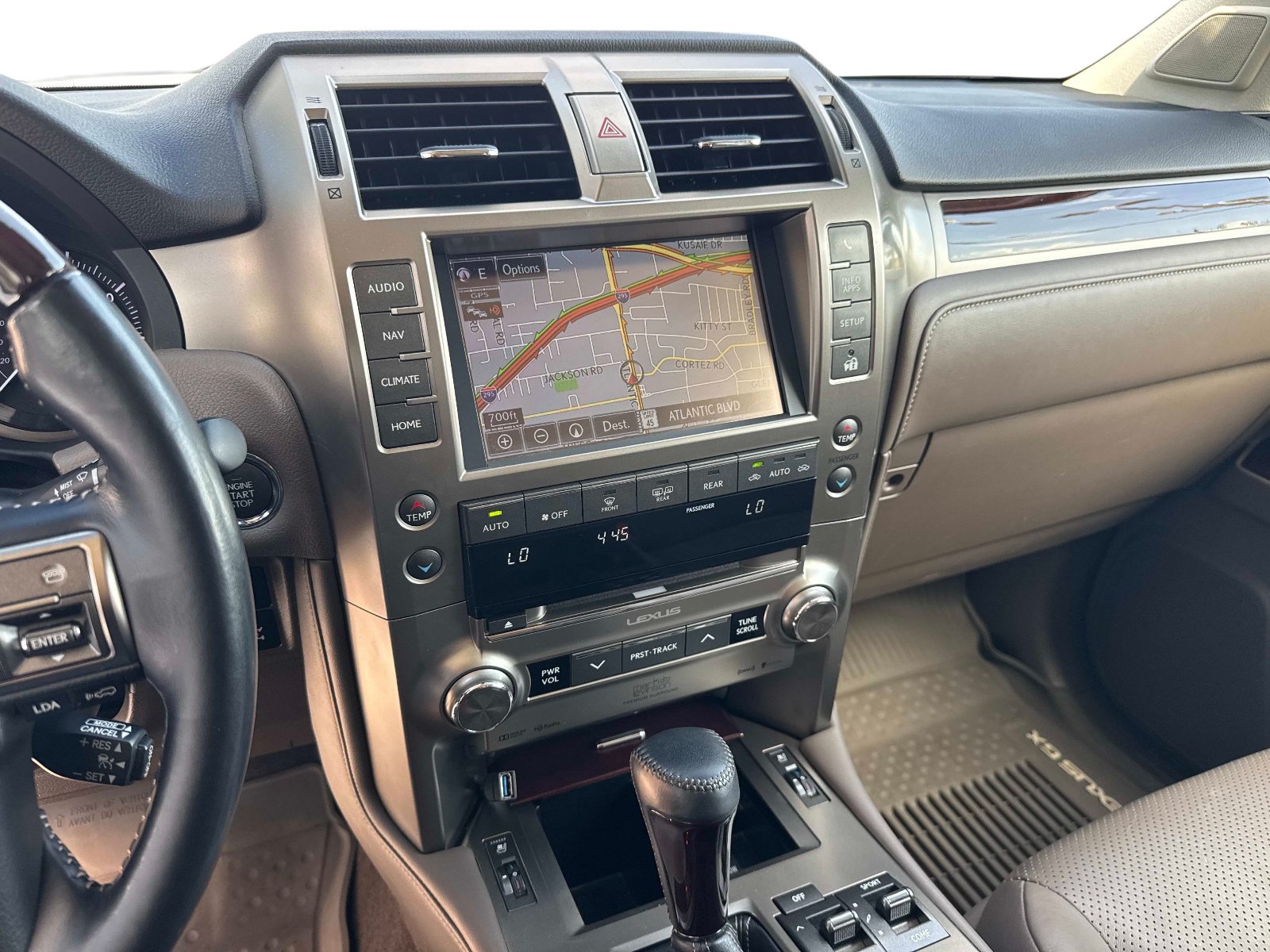 Used 2019 Lexus GX 460 Luxury AWD/4WD image 26