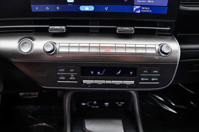 Used 2025 Hyundai Kona SEL image 18