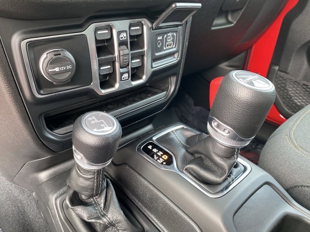 New 2024 Jeep Gladiator Sport image 17