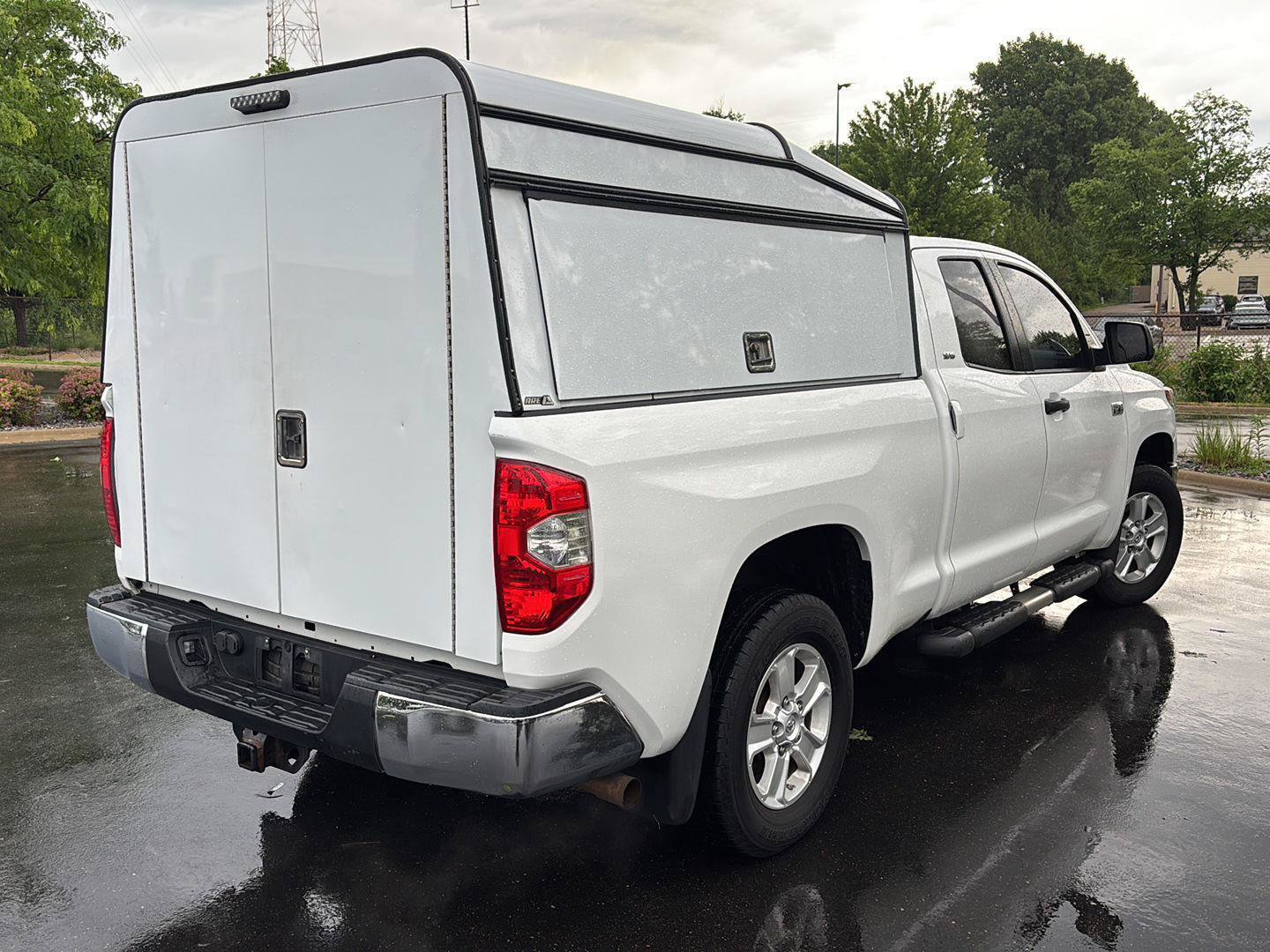 Used 2020 Toyota Tundra SR5 w/ SR5 Upgrade Package AWD/4WD image 10