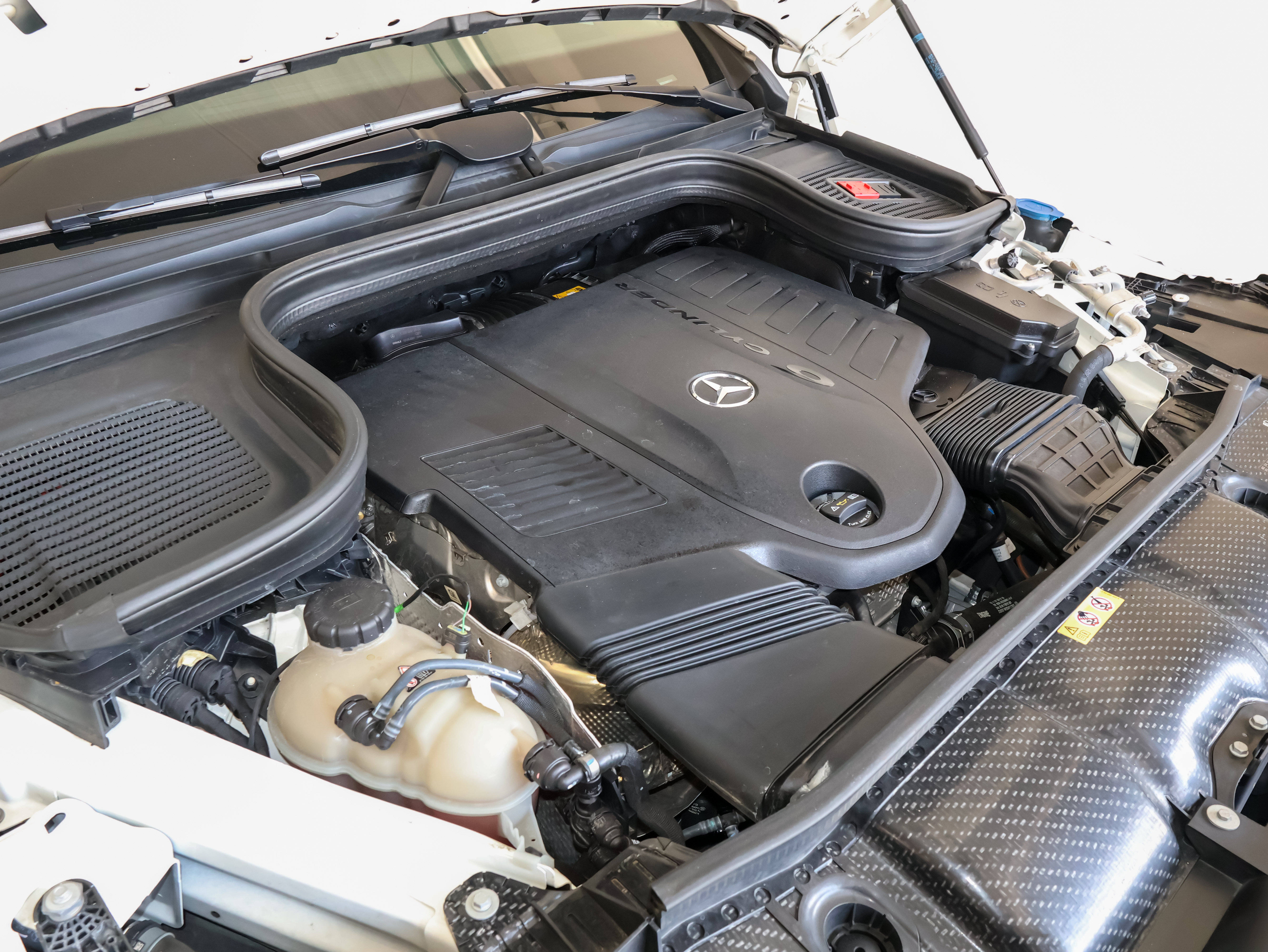 Used 2021 Mercedes-Benz GLS 450 4MATIC image 57