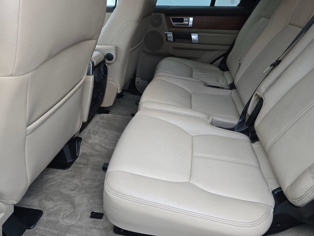 Used 2016 Land Rover LR4 HSE LUX AWD/4WD image 12