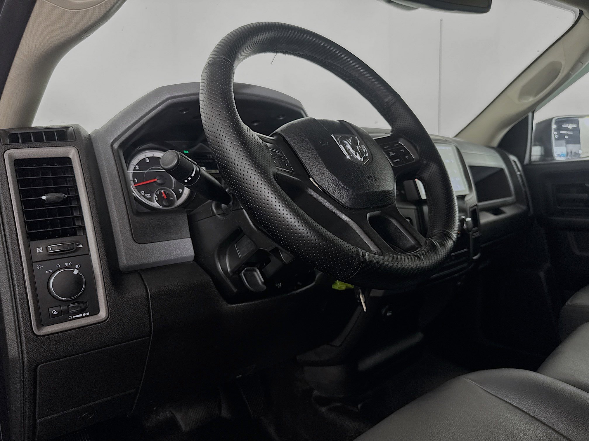 Used 2020 RAM 1500 Tradesman RWD image 21