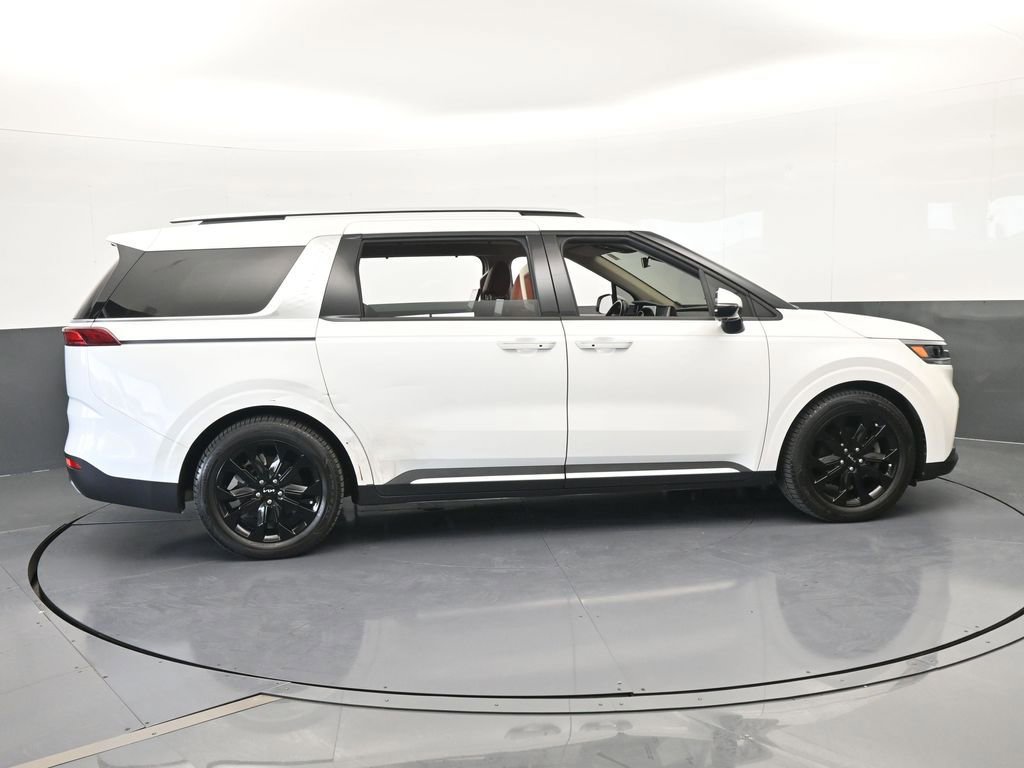 Used 2022 Kia Carnival SX image 7