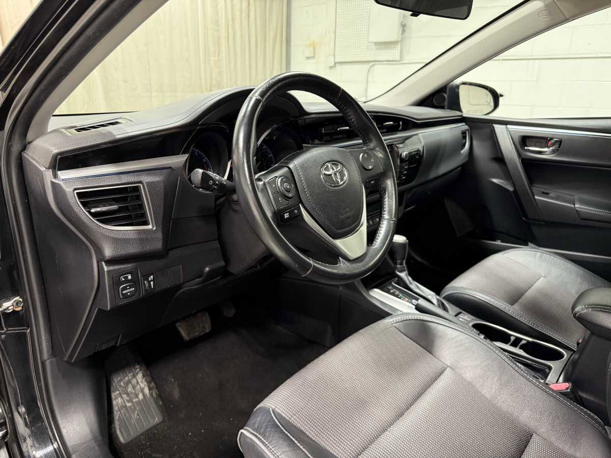 Used 2015 Toyota Corolla S image 8