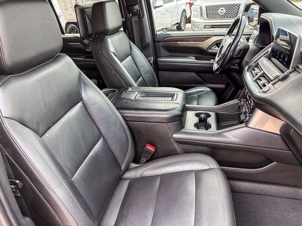 Used 2021 Chevrolet Tahoe Z71 w/ Rear Media and Nav Package AWD/4WD image 38