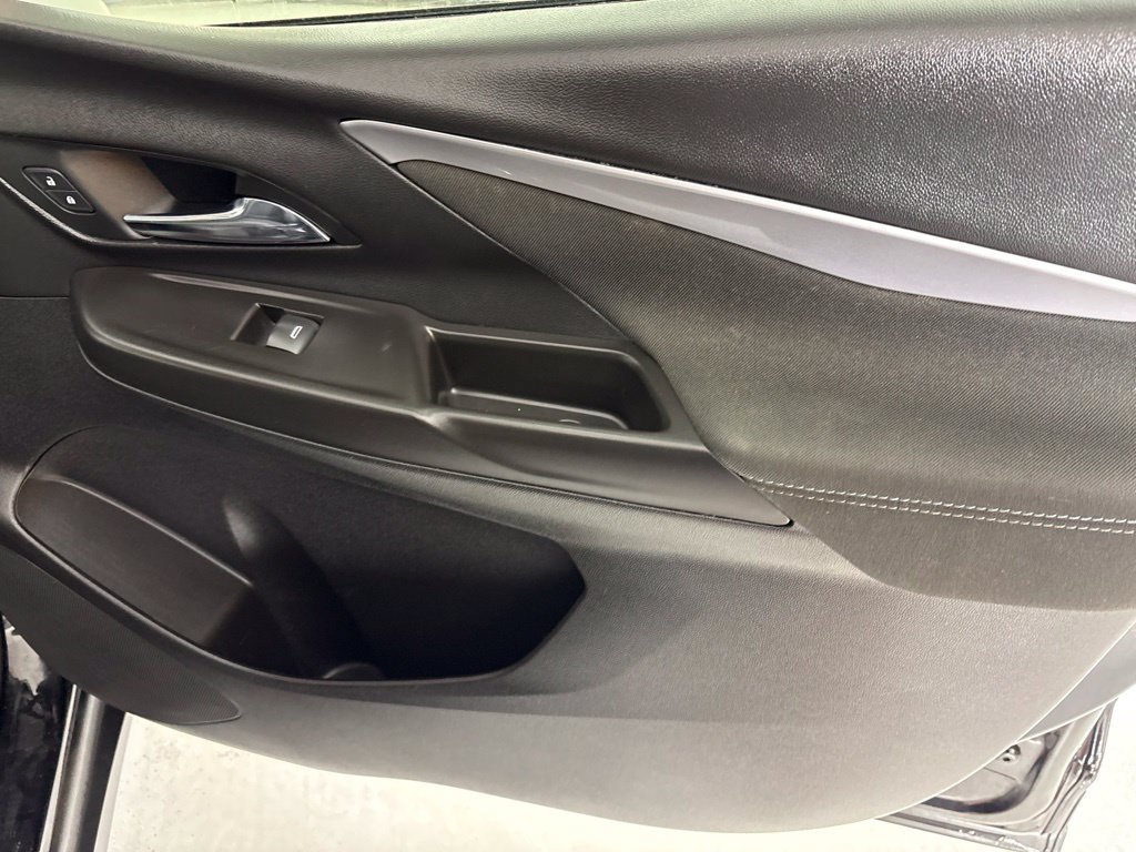 Used 2023 Chevrolet Bolt LT FWD image 14