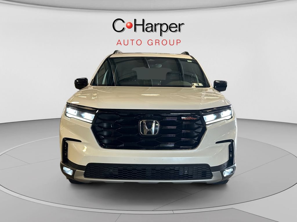 Used 2024 Honda Pilot TrailSport image 8