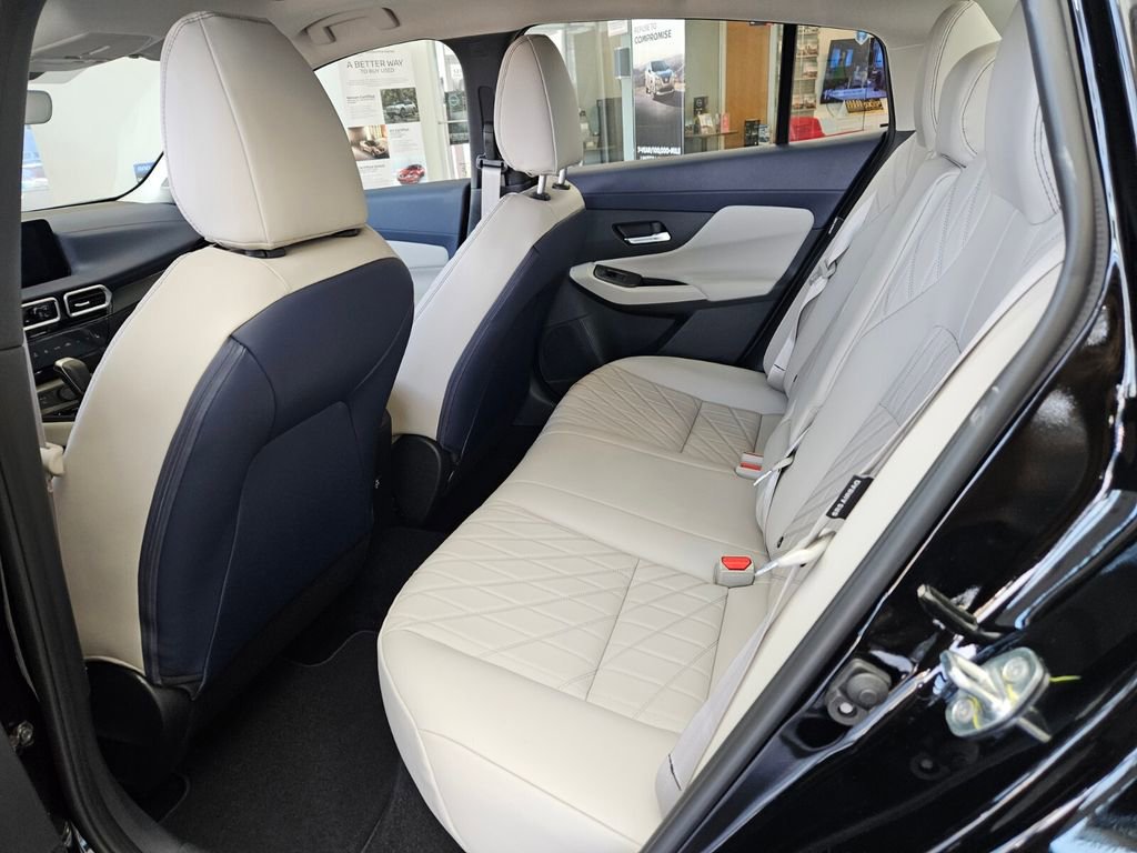 New 2026 Nissan Sentra SL w/ Floor Mat Package image 5