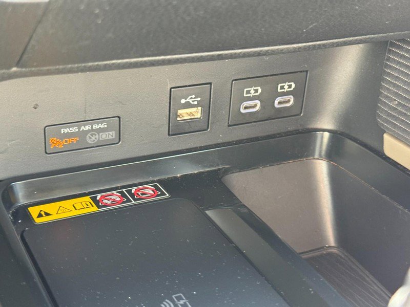 Certified 2025 Toyota Camry Hybrid image 20