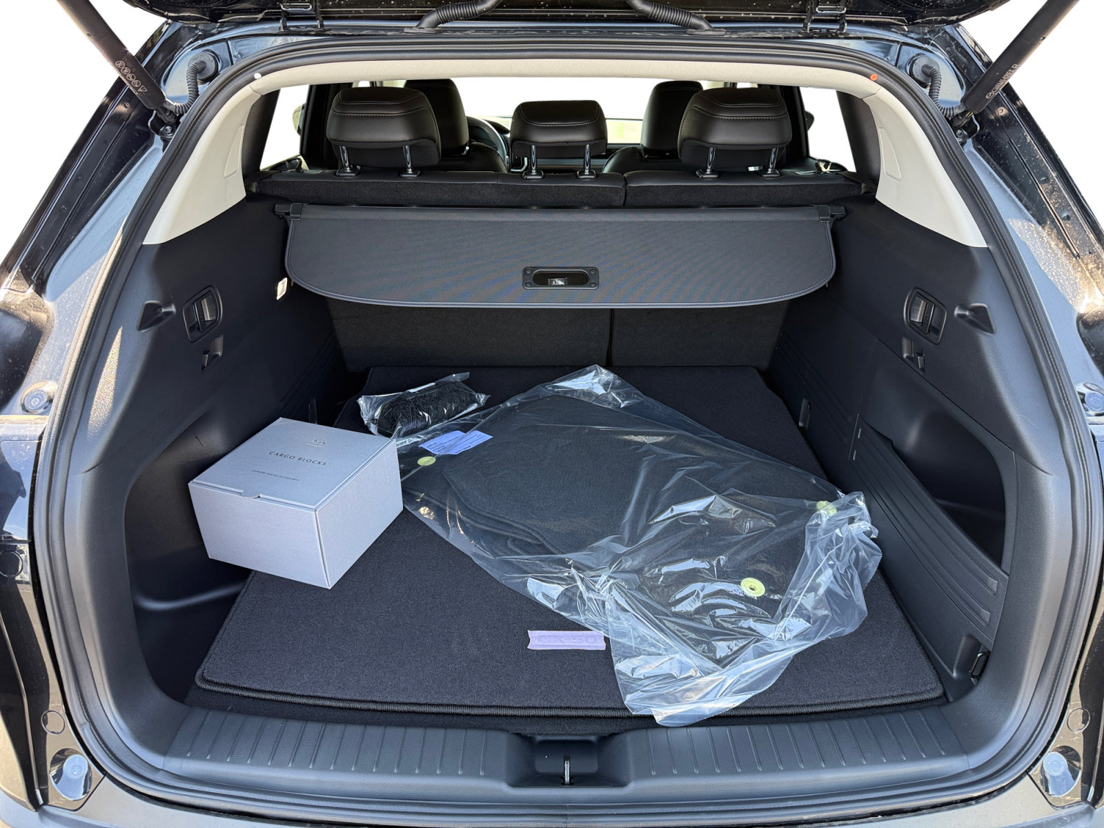 New 2026 MAZDA CX-50 AWD 2.5 Hybrid w/ Cargo Package image 17