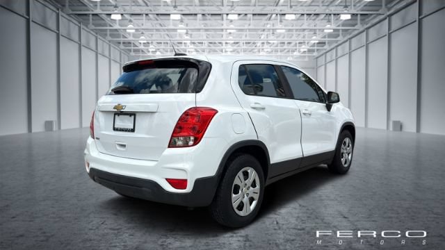 Used 2017 Chevrolet Trax LS w/ LPO, Cargo Package FWD image 5