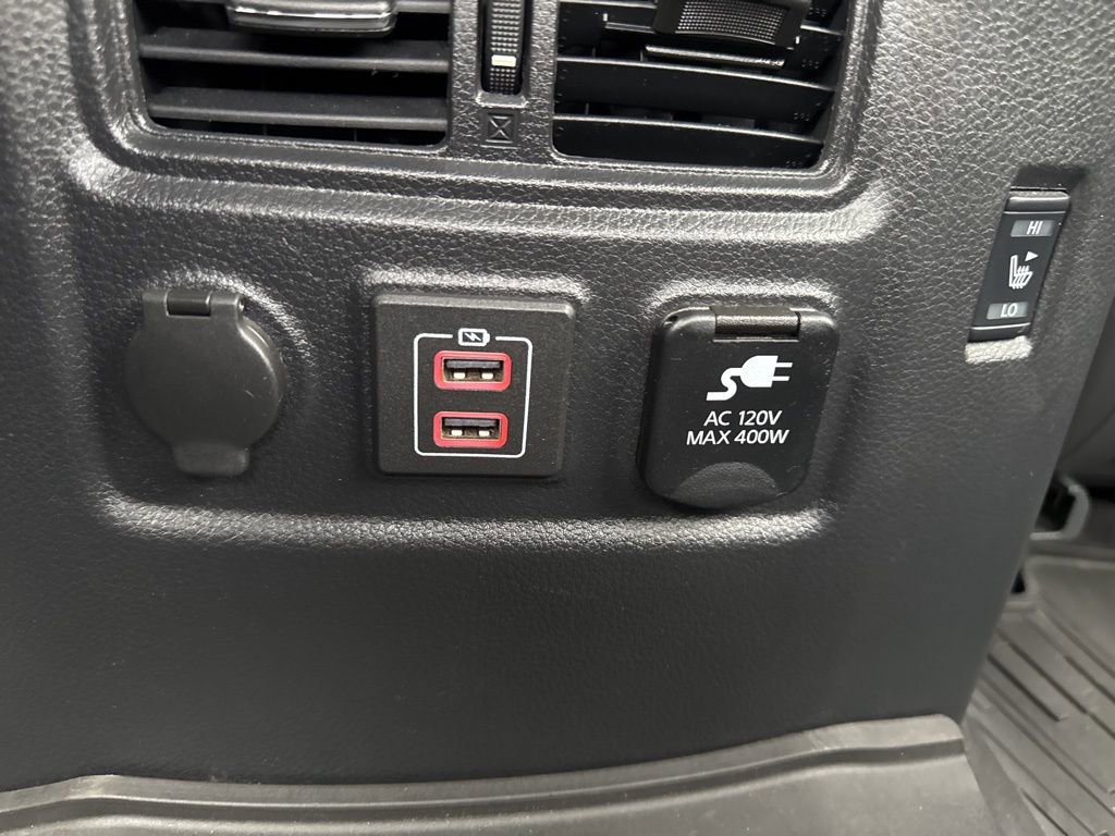 Used 2024 Nissan Titan Platinum Reserve w/ Moonroof Package image 23