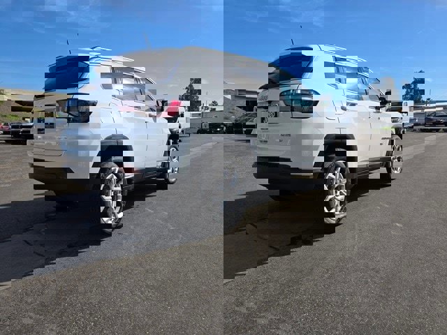 New 2026 Jeep Compass Latitude image 7