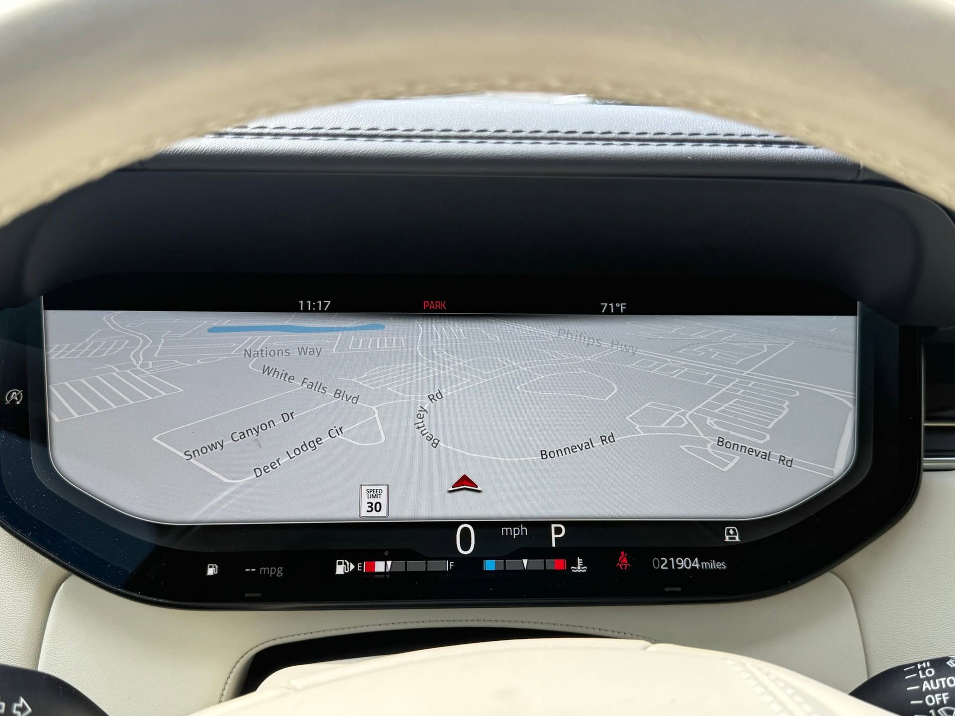 Used 2023 Land Rover Range Rover Long Wheelbase Autobiography image 39