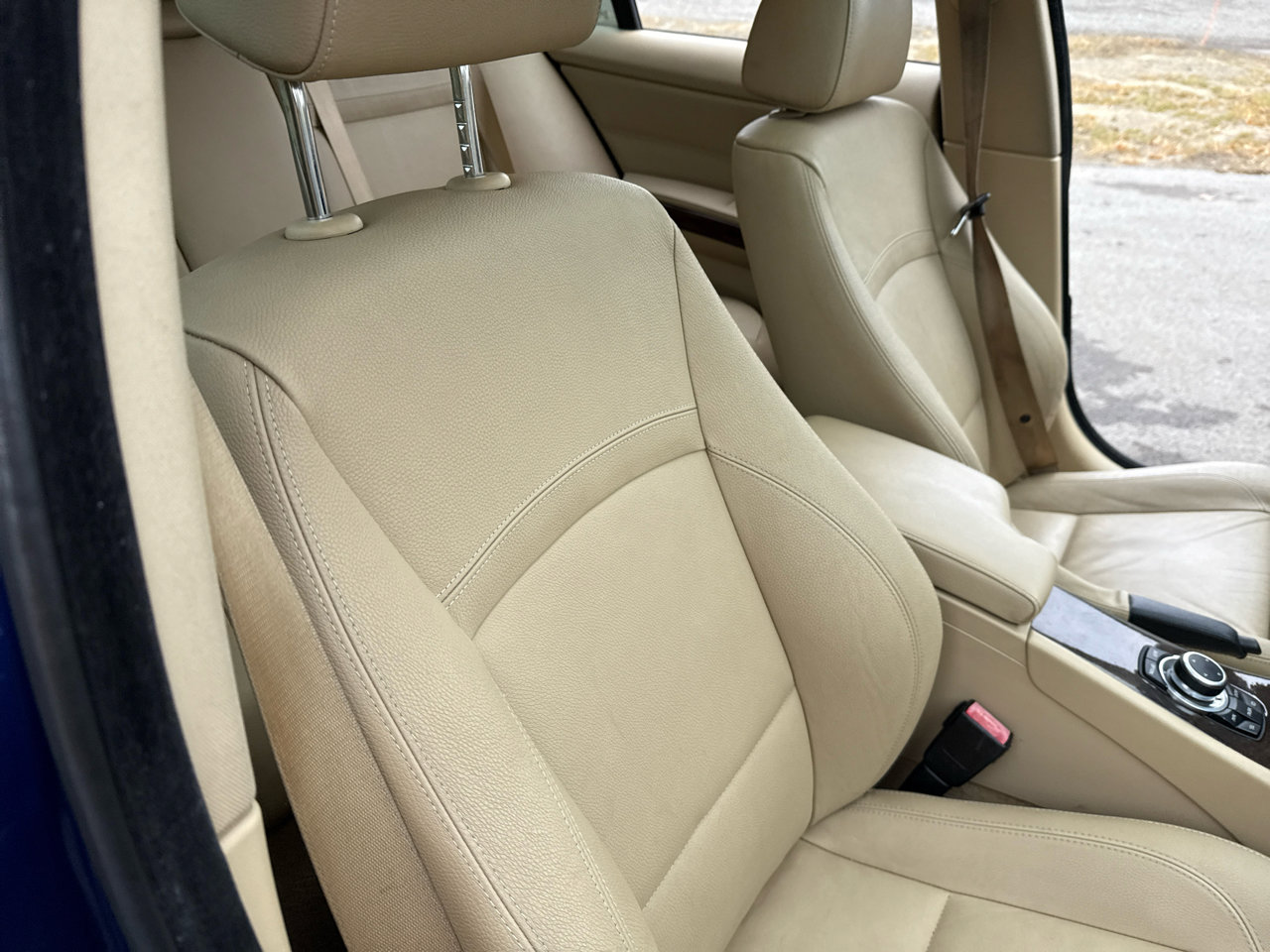 Used 2009 BMW 335i xDrive 4dr Sdn 335i xDrive AWD image 22