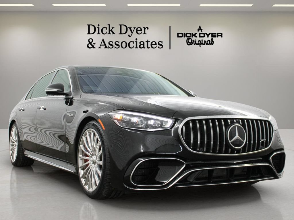 Used 2024 Mercedes-Benz S 63 AMG S image 3