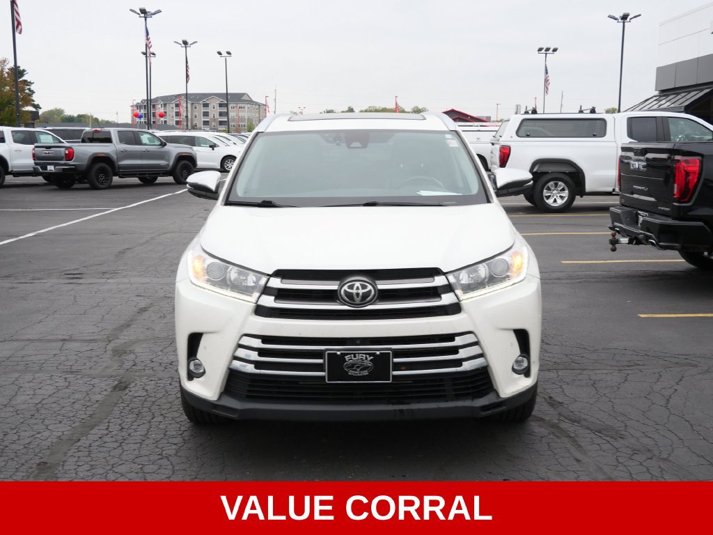 Used 2019 Toyota Highlander Limited Platinum AWD/4WD image 3