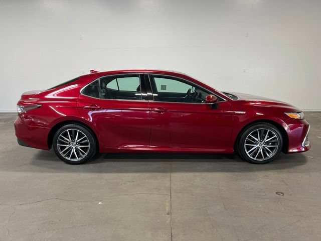 Used 2021 Toyota Camry XLE w/ Navigation Upgrade Package FWD image 2