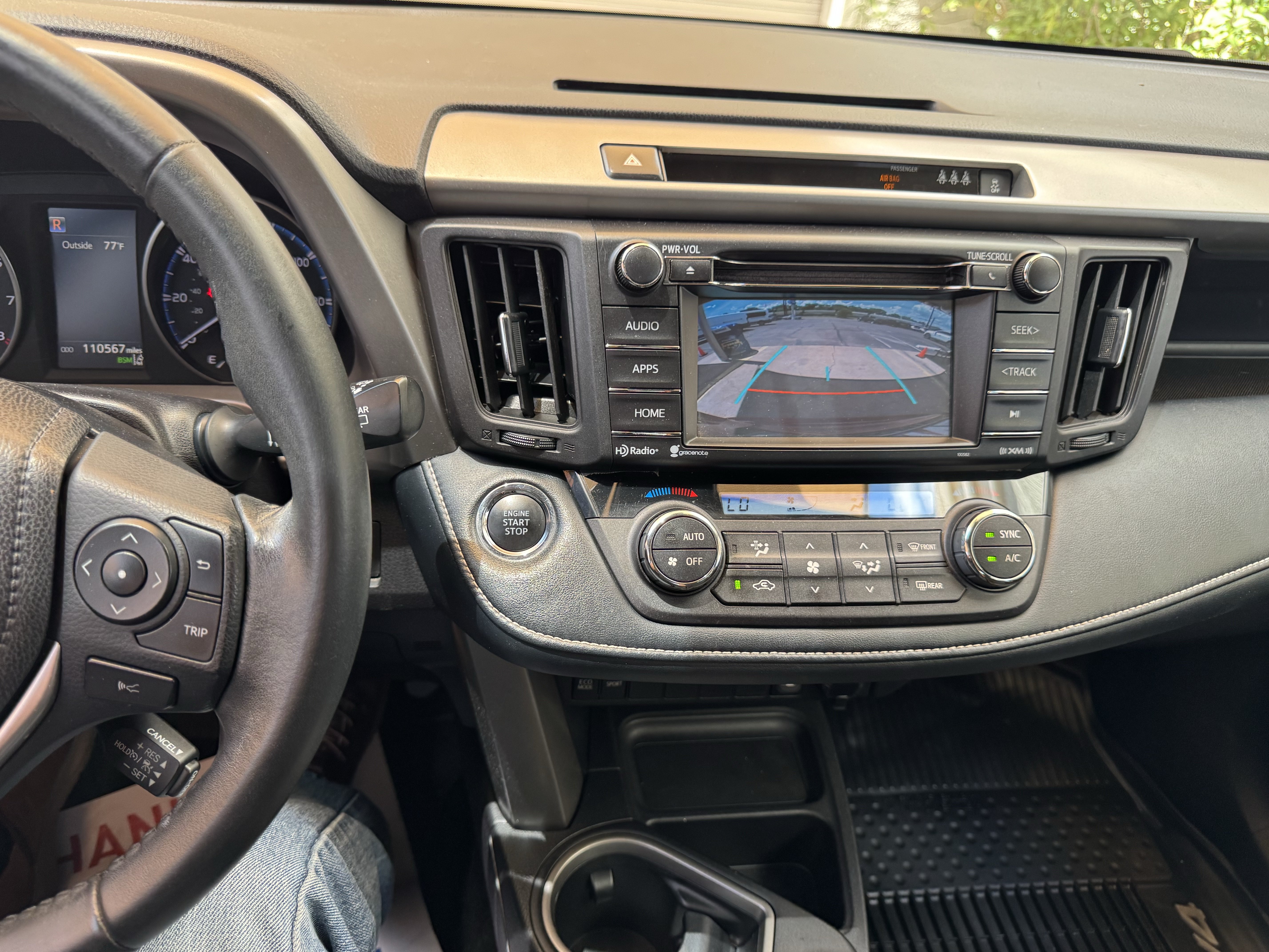 Used 2018 Toyota RAV4 XLE AWD/4WD image 21