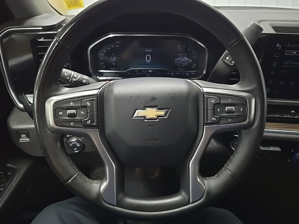 Used 2024 Chevrolet Silverado 1500 LT AWD/4WD image 18