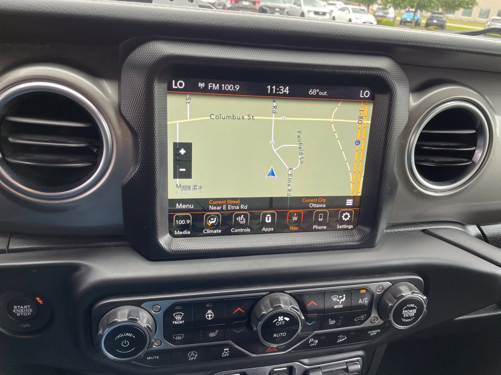 Used 2020 Jeep Wrangler Unlimited Sahara w/ Uconnect 4C Nav & Sound Group AWD/4WD image 18